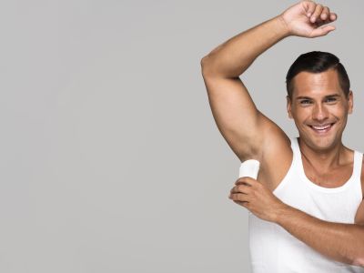 Tuhé deodoranty: praktická ochrana před zápachem a svěží pocit během dne